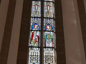 Die Chorfenster in der Stadtpfarrkirche St. Crescentius in Naumburg (Foto: Karl-Franz Thiede)